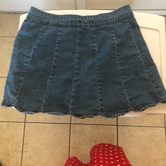 cute denim skirt - Picture 2 of 3